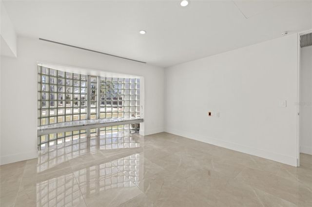 320 S SHORE DRIVE, Sarasota, FL 34234