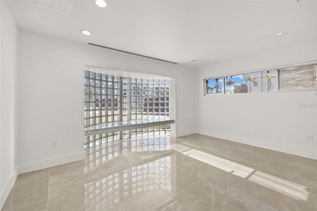 320 S SHORE DRIVE, Sarasota, FL 34234