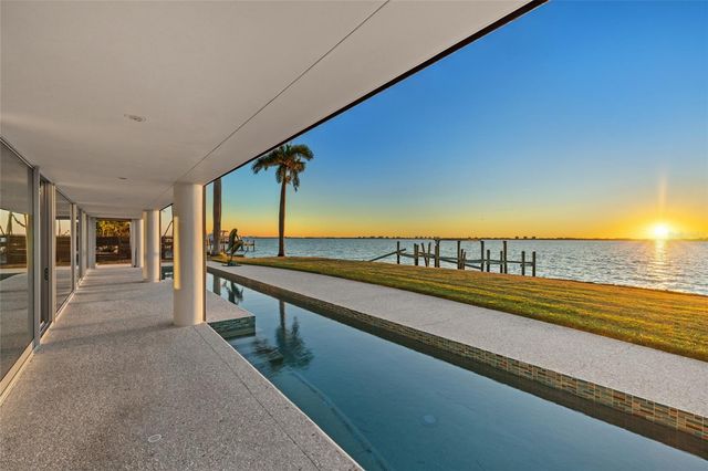 320 S SHORE DRIVE, Sarasota, FL 34234