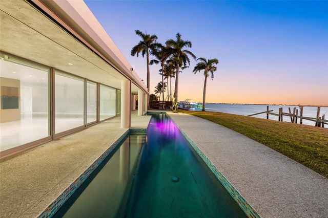 320 S SHORE DRIVE, Sarasota, FL 34234