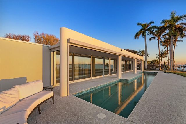 320 S SHORE DRIVE, Sarasota, FL 34234