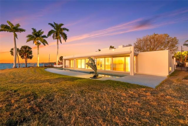 320 S SHORE DRIVE, Sarasota, FL 34234