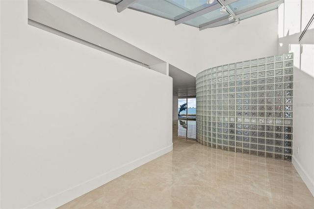 320 S SHORE DRIVE, Sarasota, FL 34234