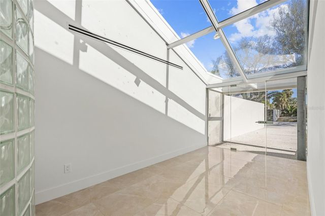 320 S SHORE DRIVE, Sarasota, FL 34234