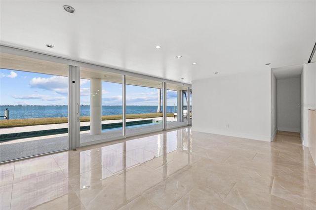 320 S SHORE DRIVE, Sarasota, FL 34234