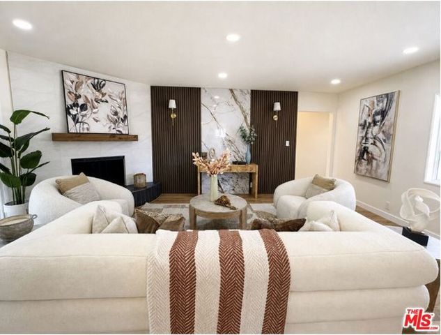 10911 Lemay Street, North Hollywood (los Angeles), CA 91606