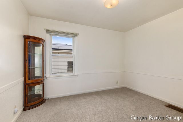 3324 Mckee Avenue Sw, City Of Wyoming, MI 49509