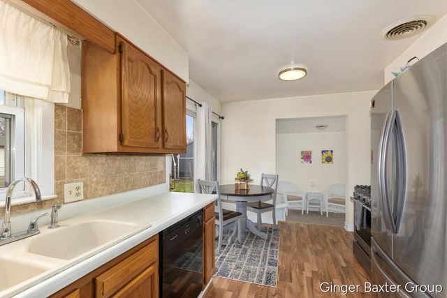 3324 Mckee Avenue Sw, City Of Wyoming, MI 49509