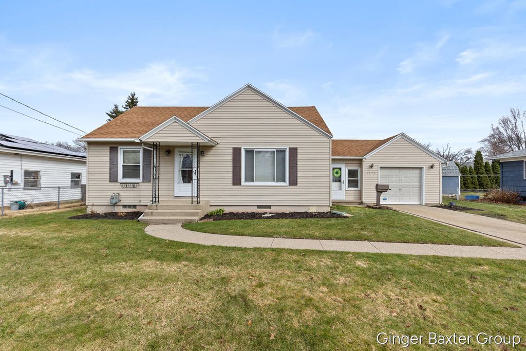 3324 Mckee Avenue Sw, City Of Wyoming, MI 49509