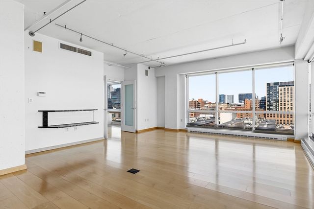 25 Channel 1102, Boston, MA 02210