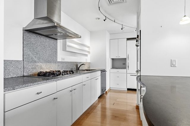 25 Channel 1102, Boston, MA 02210