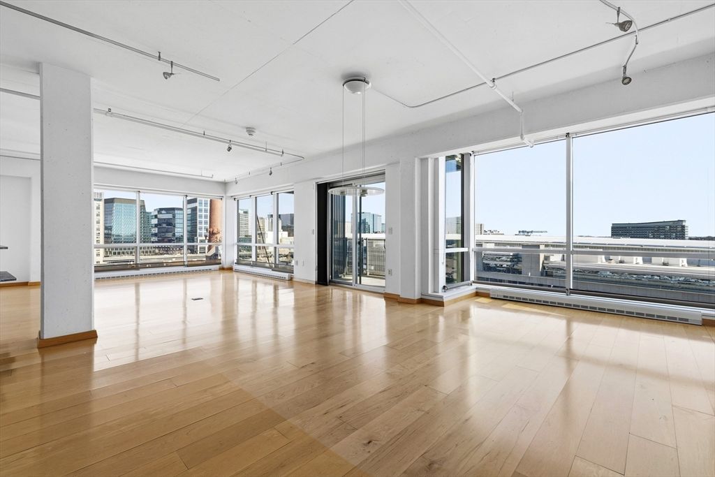 25 Channel 1102, Boston, MA 02210