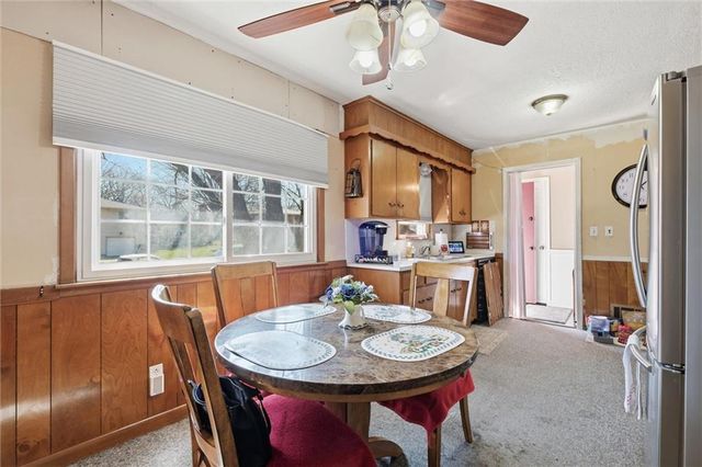 713 S Sunset Drive, Olathe, KS 66061