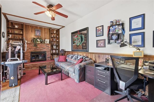 713 S Sunset Drive, Olathe, KS 66061