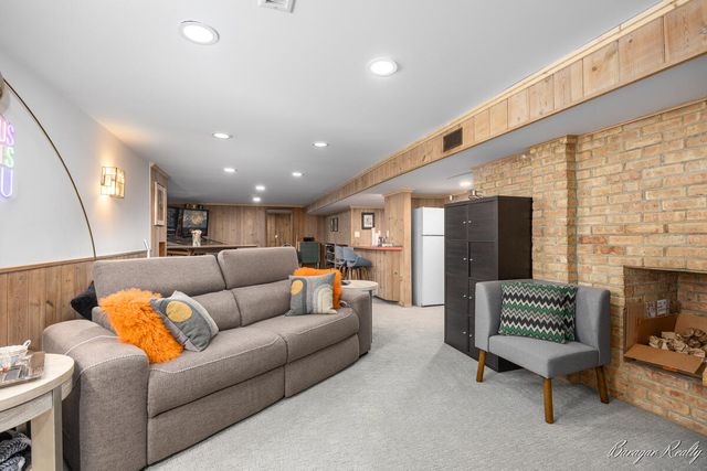 830 Russwood Street Ne, City Of Grand Rapids, MI 49505