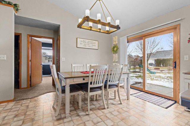 1992 MAYFLOWER STREET, Kaukauna, WI 54130