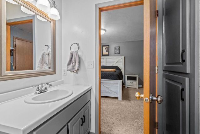 1992 MAYFLOWER STREET, Kaukauna, WI 54130