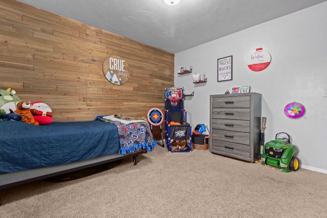 1992 MAYFLOWER STREET, Kaukauna, WI 54130