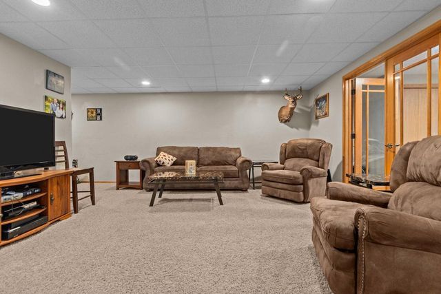 1992 MAYFLOWER STREET, Kaukauna, WI 54130