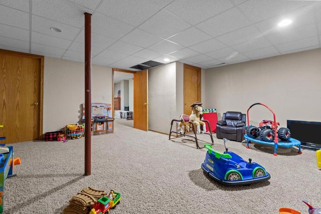 1992 MAYFLOWER STREET, Kaukauna, WI 54130