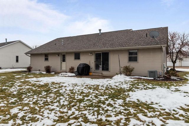 1992 MAYFLOWER STREET, Kaukauna, WI 54130