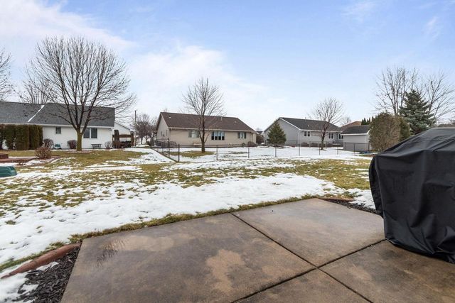 1992 MAYFLOWER STREET, Kaukauna, WI 54130