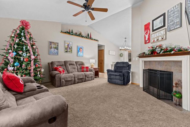 1992 MAYFLOWER STREET, Kaukauna, WI 54130