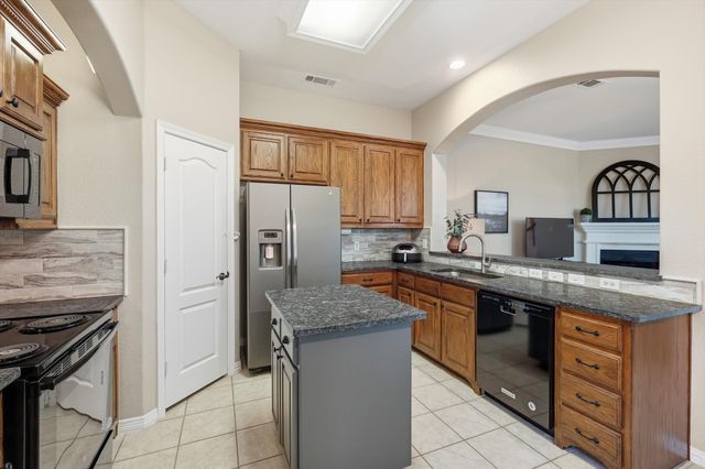 8240 Bridge Street, North Richland Hills, TX 76180