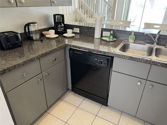 1150 S BEACH CIRCLE, Kissimmee, FL 34746