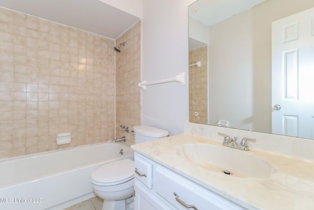 7120 Oak Forest Drive, Olive Branch, MS 38654