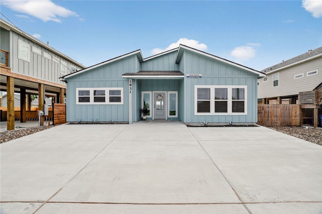 1931 Eskridge Road, Port Aransas, TX 78373