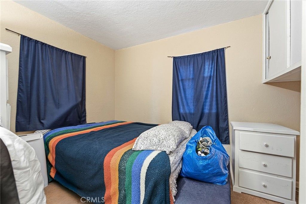 Image 30 of property listing at 9231 Hunt Avenue, South Gate, CA 90280