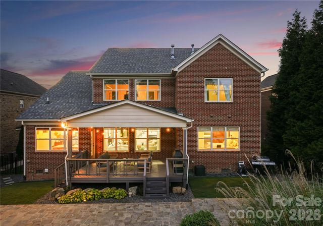 803 Five Leaf Lane, Waxhaw, NC 28173