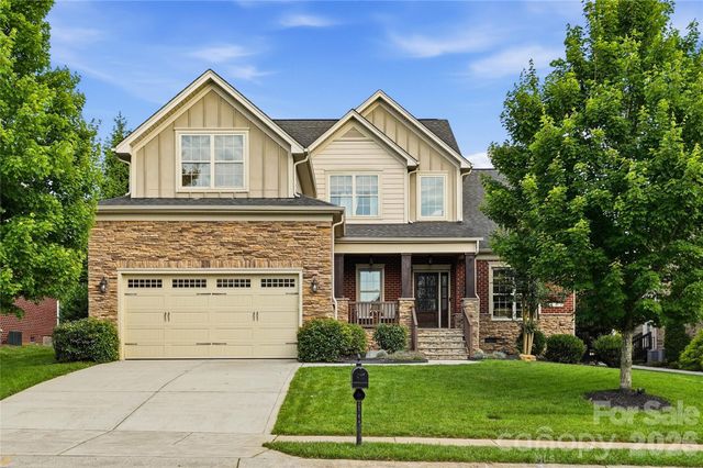 803 Five Leaf Lane, Waxhaw, NC 28173