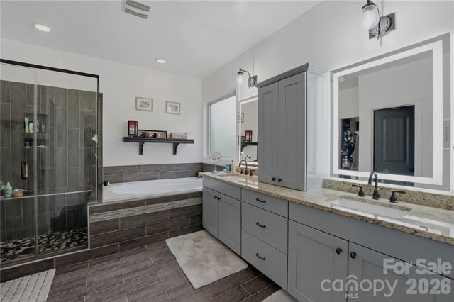 803 Five Leaf Lane, Waxhaw, NC 28173