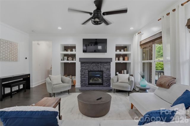 803 Five Leaf Lane, Waxhaw, NC 28173