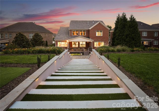 803 Five Leaf Lane, Waxhaw, NC 28173