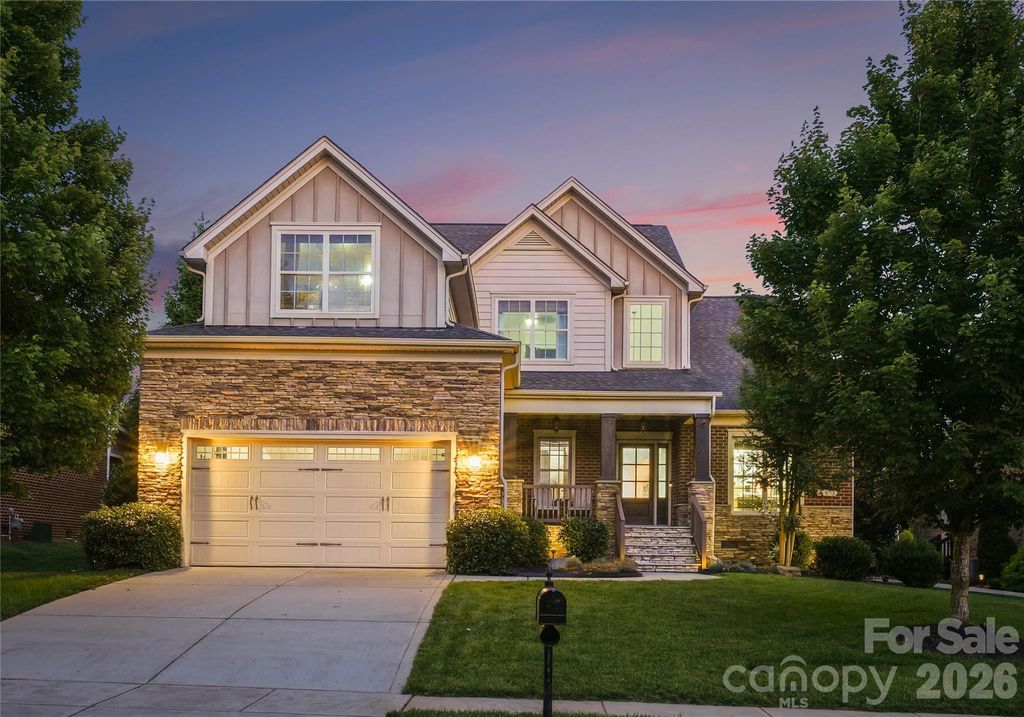 803 Five Leaf Lane, Waxhaw, NC 28173