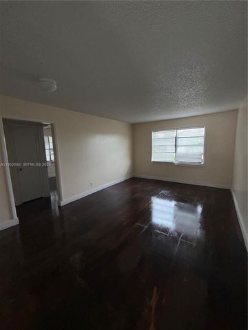 7753 Tam Oshanter Blvd 7757, North Lauderdale, FL 33068