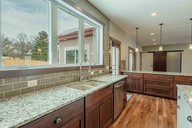 7598 Driftless Ridge Way, Verona, WI 53593