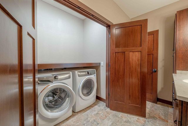 7598 Driftless Ridge Way, Verona, WI 53593