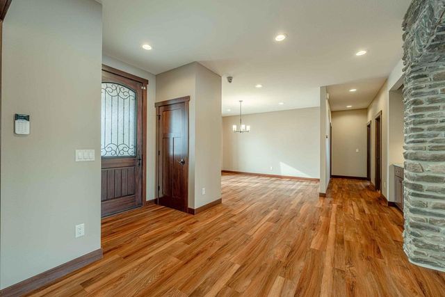 7598 Driftless Ridge Way, Verona, WI 53593