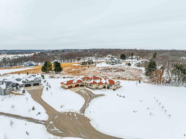 7598 Driftless Ridge Way, Verona, WI 53593