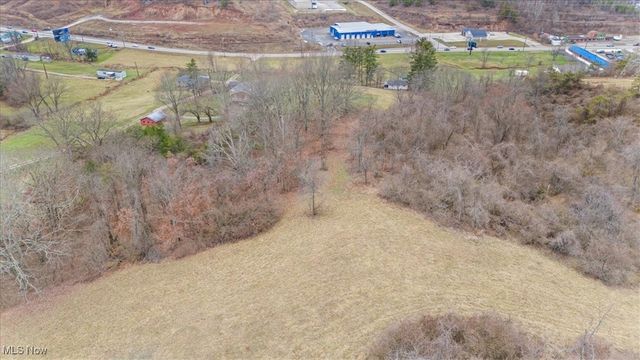 00 Elizabeth Pike, Parkersburg, WV 26101