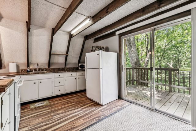 111 Mud Hill Rd, Dover, TN 37058