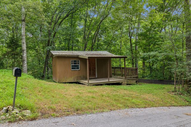 111 Mud Hill Rd, Dover, TN 37058