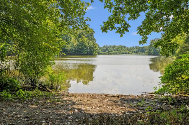 111 Mud Hill Rd, Dover, TN 37058