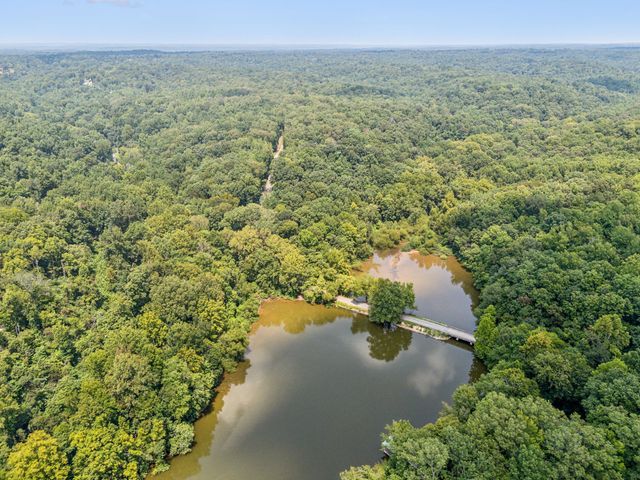 111 Mud Hill Rd, Dover, TN 37058