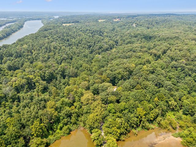 111 Mud Hill Rd, Dover, TN 37058