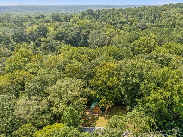 111 Mud Hill Rd, Dover, TN 37058